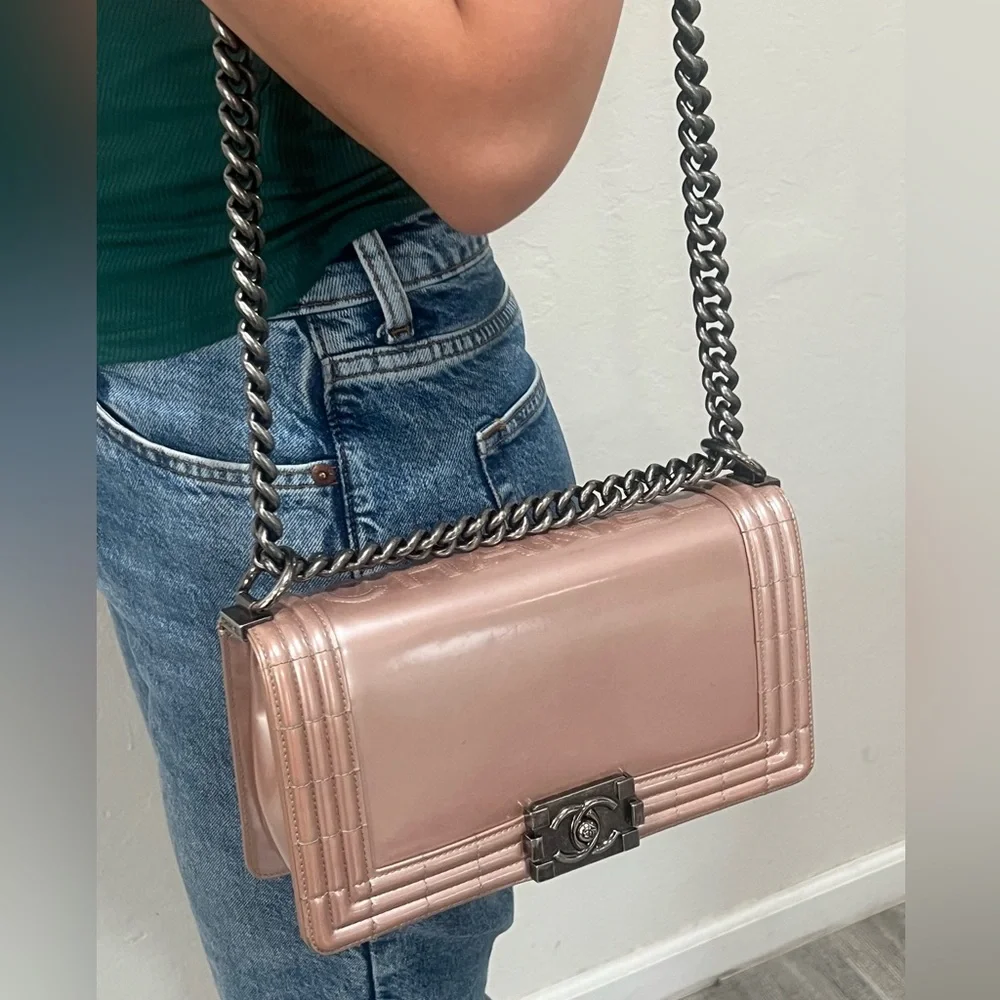 Reserved‼️Chanel metallic pink Boy Bag - Picture 3 of 12